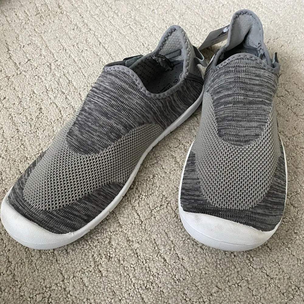 NEW Ozark Trail Gray Water Beach Shoes Size 9/10 Velcro Closure